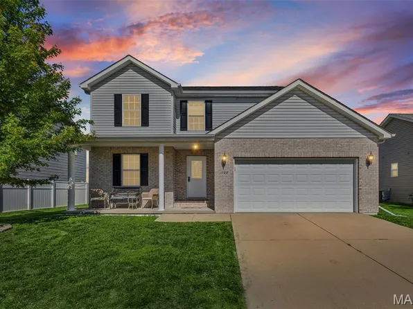 1128 Beechcraft Blvd, Mascoutah, IL 62258