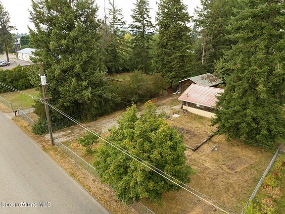 2nd image of 167 E Dakota Ave