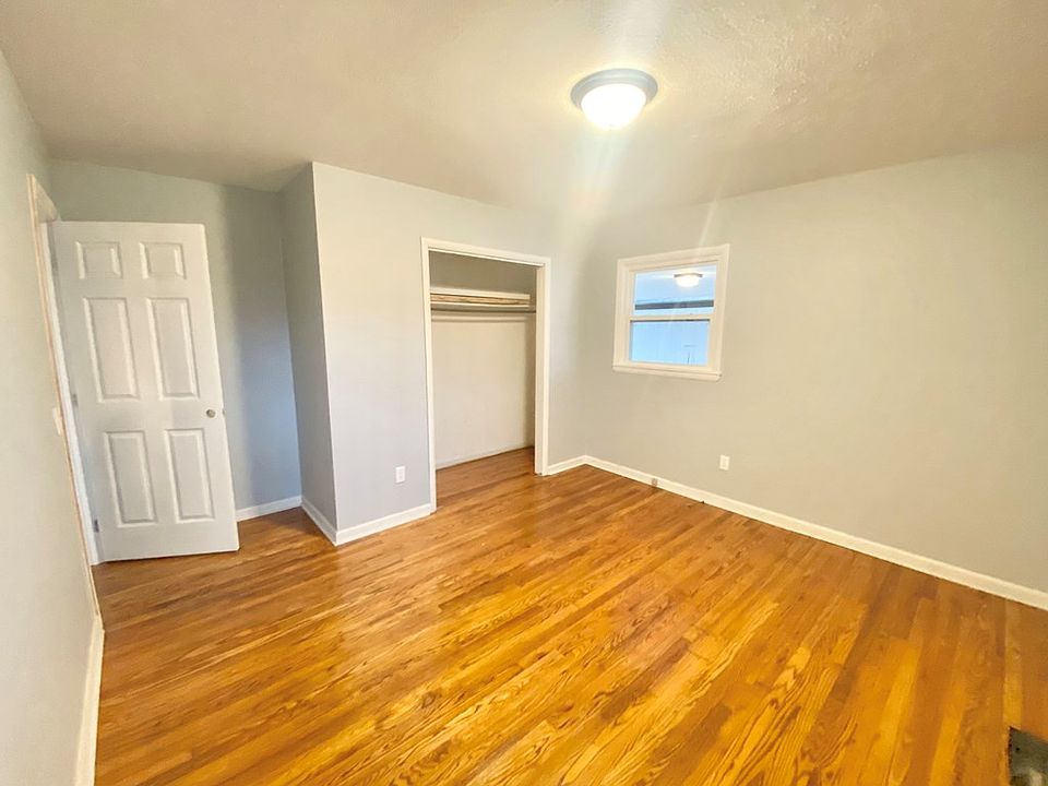 2nd image of 209 Virginia Ave