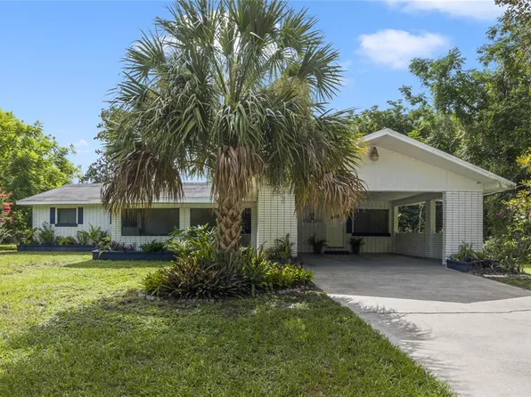 445 Old Geneva Rd, Geneva, FL 32732