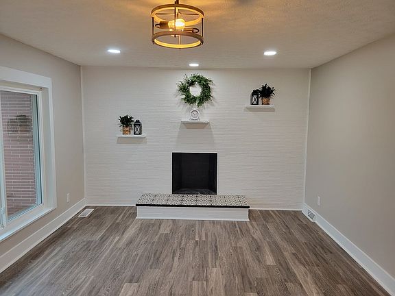 3rd image of 8322 Pleasant Ave