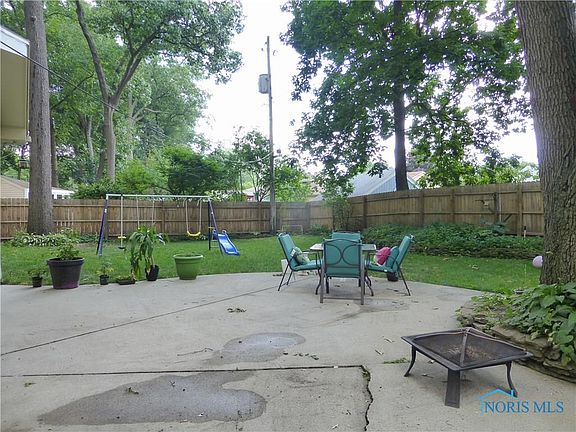 4th image of 2505 Briarwood Ln