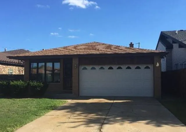 1169 George St photo 1