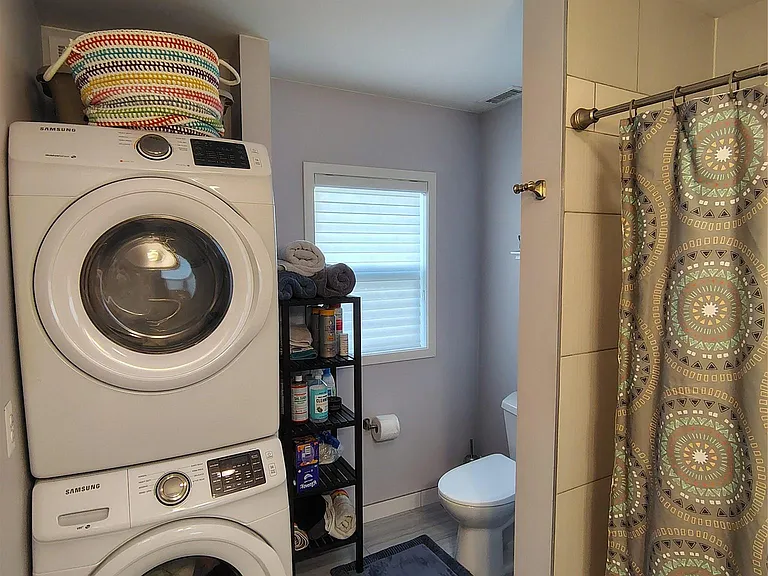 241 N Helen Ave — Photo 11