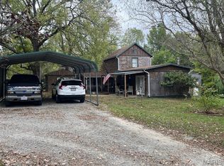 1109 Commercial St, Mineral Pt, MO 63660