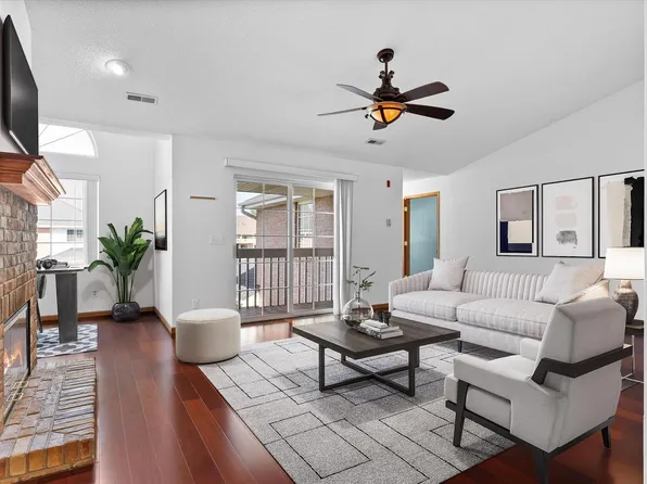 N25W24117 River Park DRIVE #8, Pewaukee, WI 53072