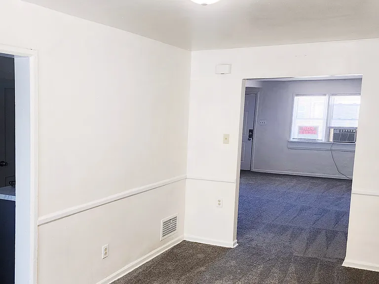 2601 N Heald St — Photo 17