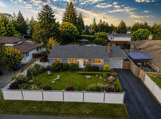 1350 Berkley Rd, North Vancouver, BC V7H 1Y7
