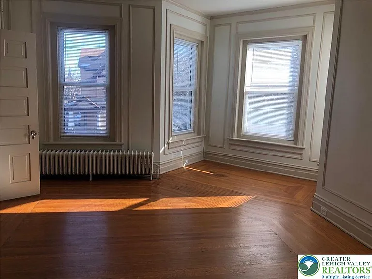44 N 15th St #2A — Photo 5