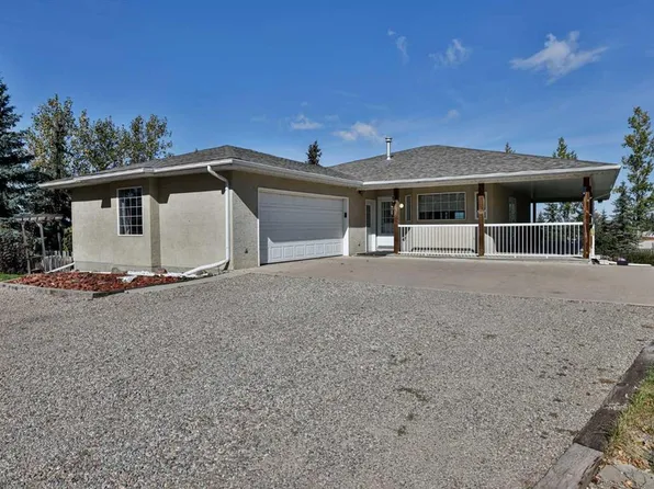 275 South St #W, Pincher Creek, AB T0K 1W0