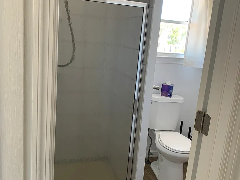 500 Beach Ave E #2 — Photo 9