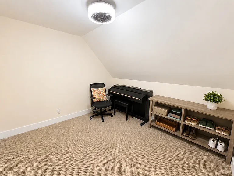 7 Stanford St #2 — Photo 18