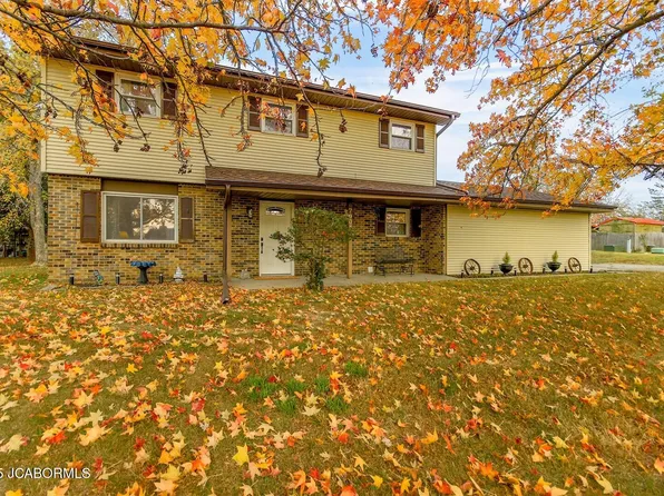7904 N Cavendish Ct, Columbia, MO 65202