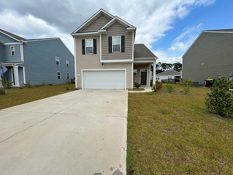 324 Vaccaro Dr — Photo 1