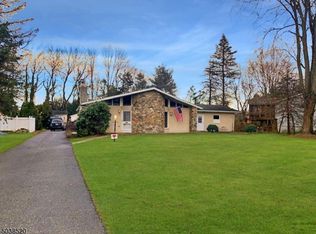 4 Plane Hill Rd, Washington, NJ 07882