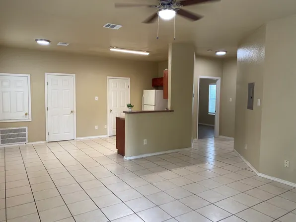 1707 Dawson St #1101, San Antonio, TX 78202