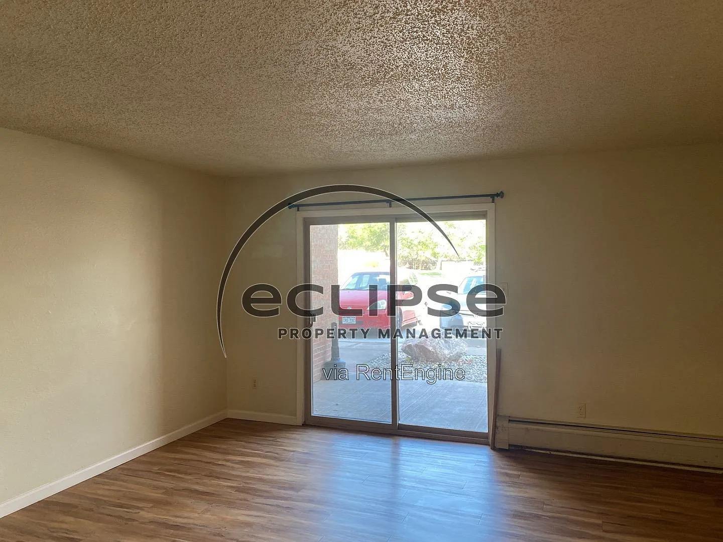 2 bed, 1.0 bath, 980 sqft, $1,150 — Photo 3