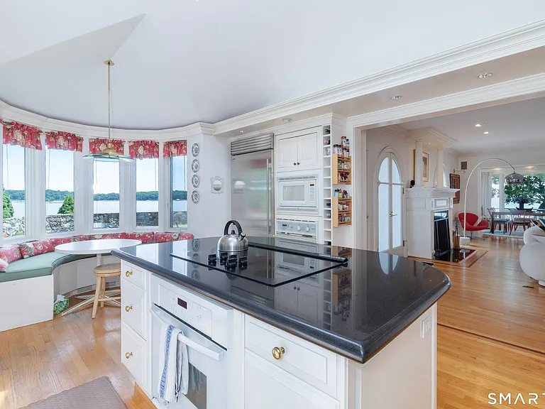 18 Rockland Park — Photo 12