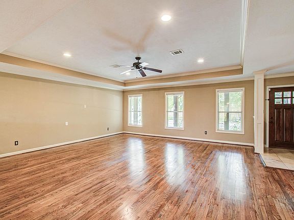4th image of 11422 Endicott Ln