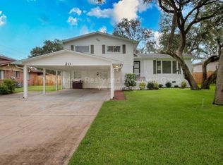 20 Dogwood Ln, Shalimar, FL 32579