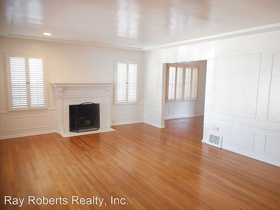 2nd image of 3836 Olive Ave