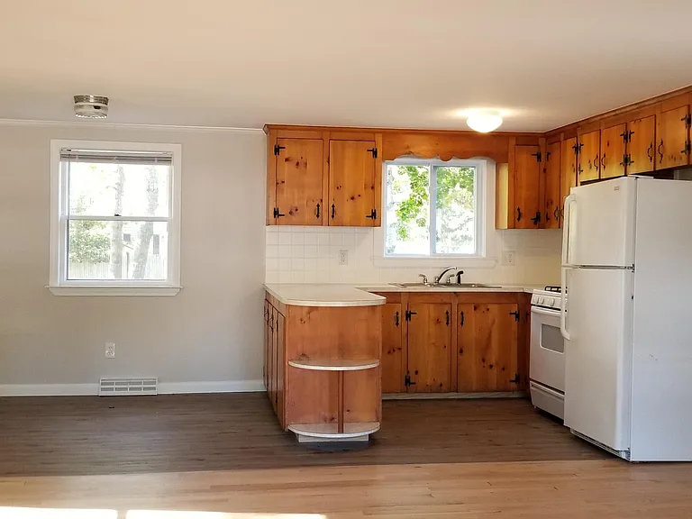 85 Castlewood Cir — Photo 14