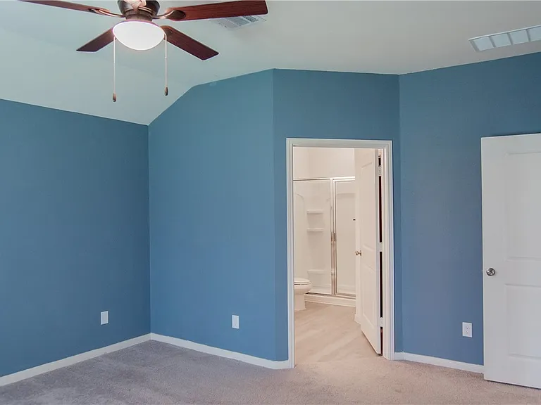 6021 Toby Bnd — Photo 16