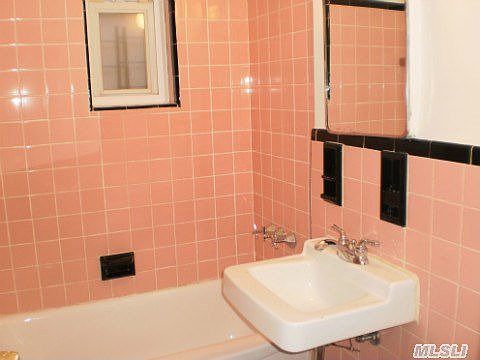 4th image of 3344 91st St APT 1M