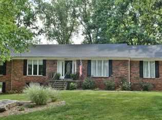 6100 Fox Hunt Ct, Prospect, KY 40059