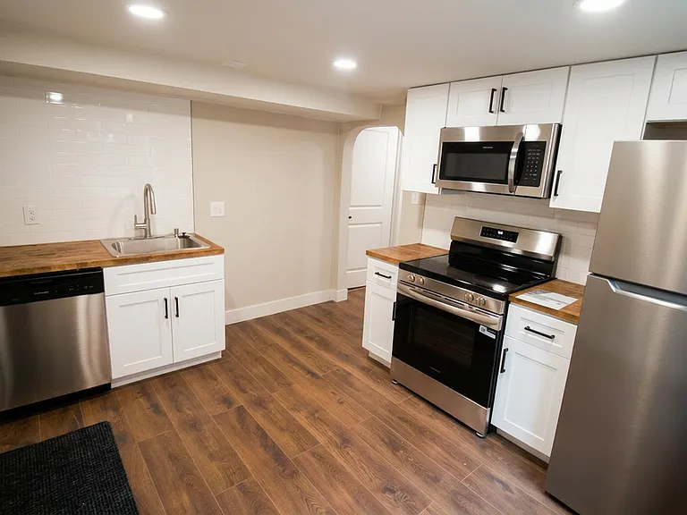 1901 W 47th Ave #1/2-2 — Photo 3