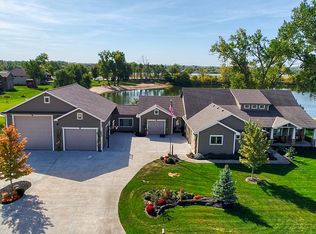 12009 E Lake Dr, Springfield, NE 68059