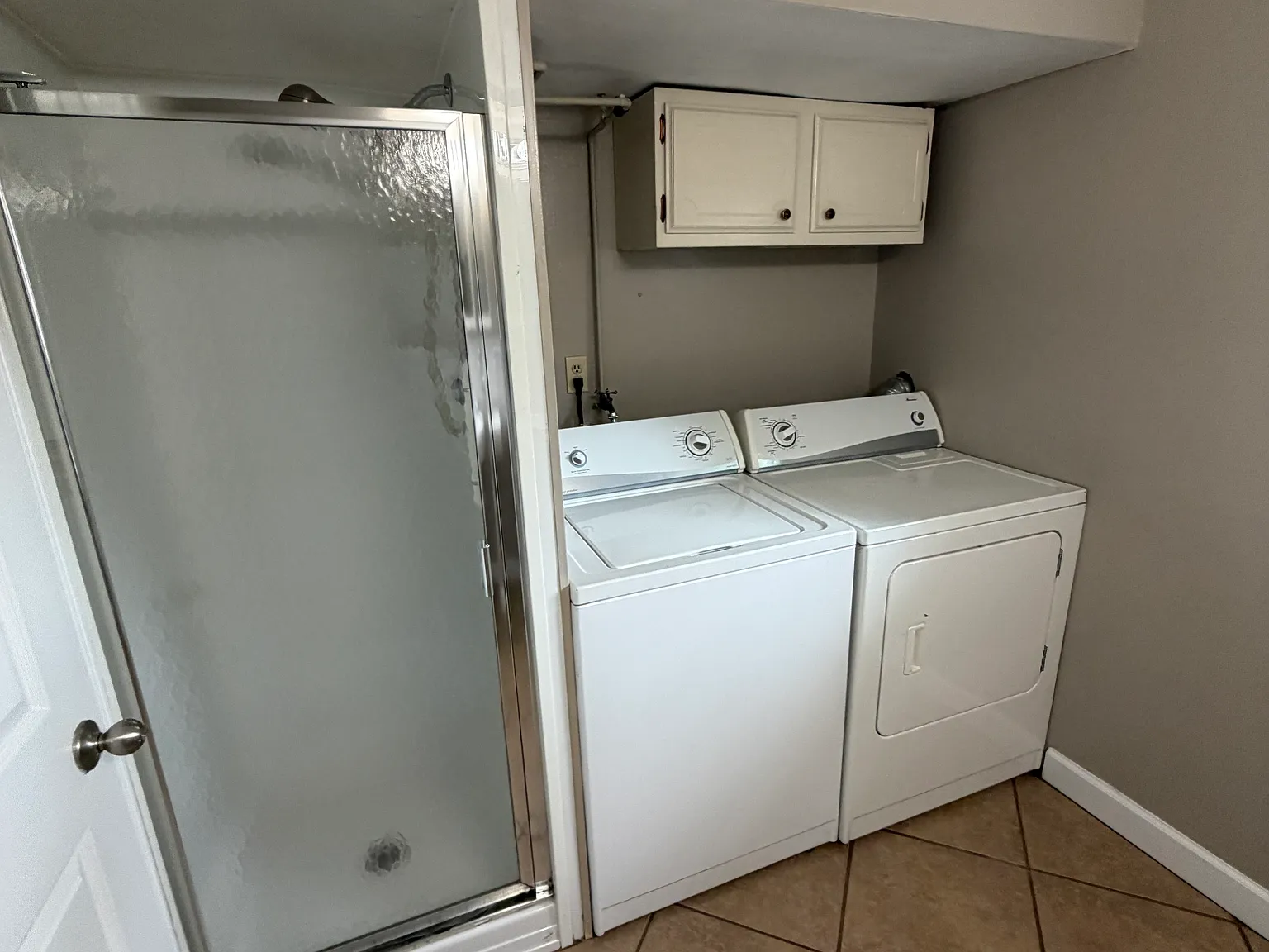 3 bed, 1300 sqft, $2,200 — Photo 4