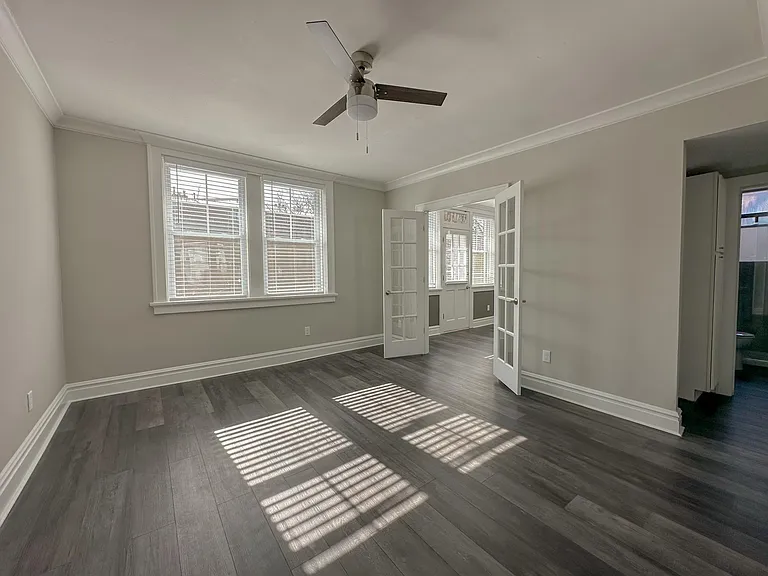 7505 Pershing Ave #2E — Photo 16