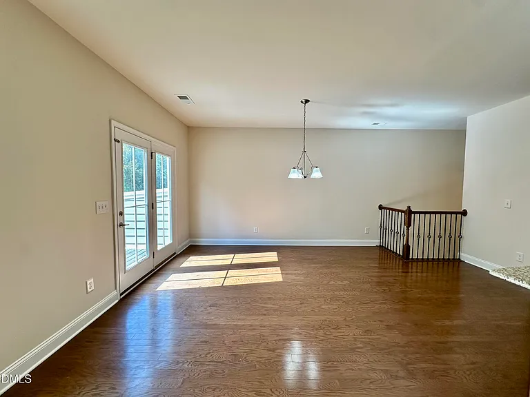 1004 Waymaker Ct — Photo 9