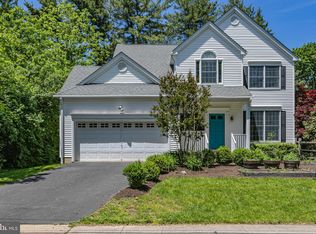 8 Robert Rd, Princeton, NJ 08540