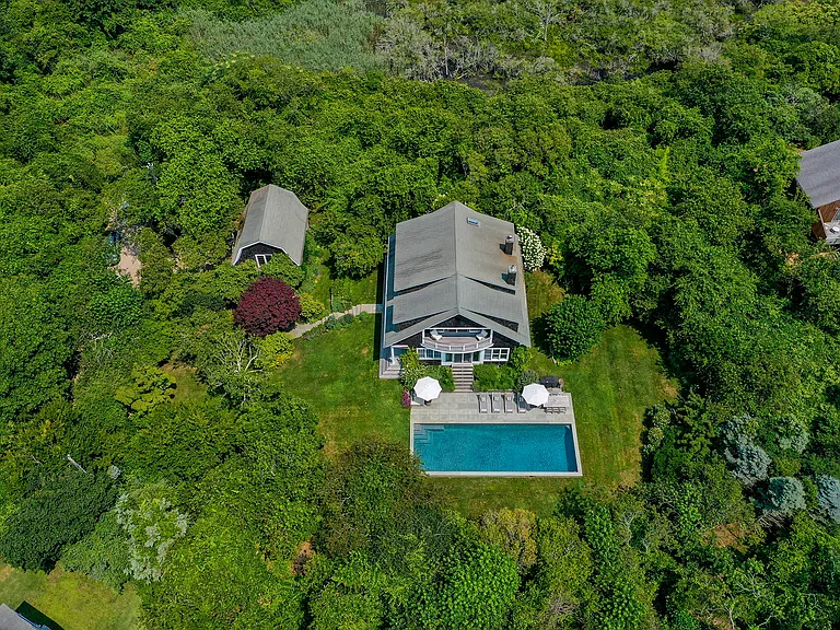 56 Seaview Ave — Photo 27