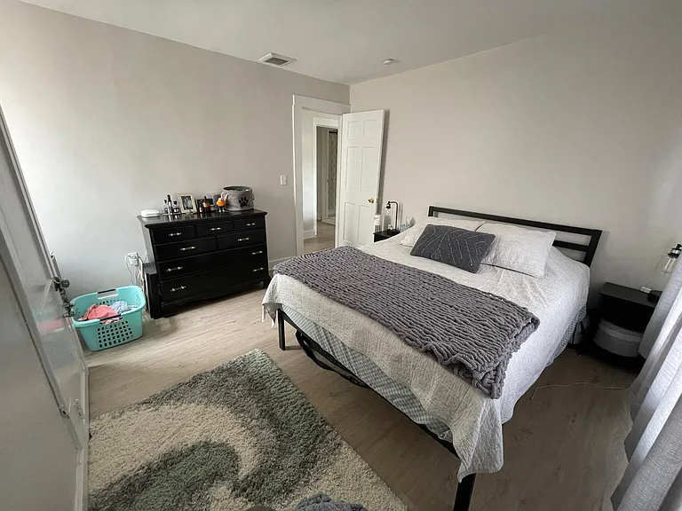 46 Coe Ave #2 — Photo 5