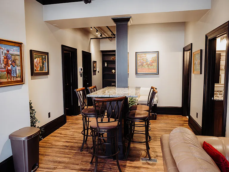 275 S Limestone St #135 — Photo 7