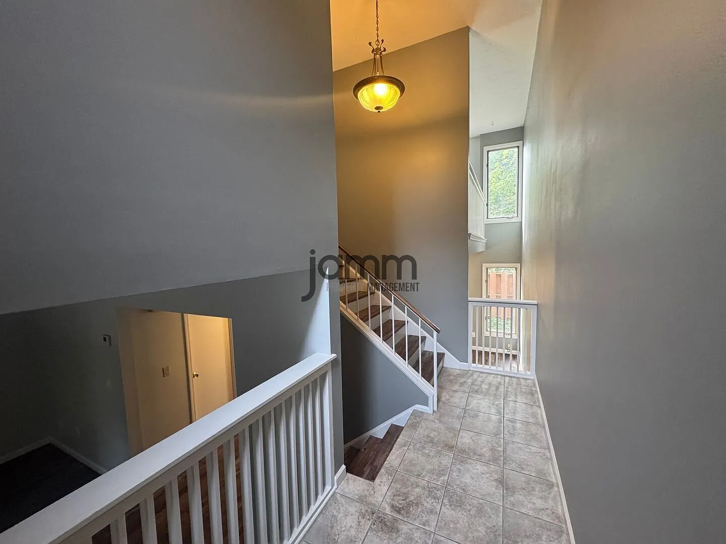 One bedroom, two bathroom with a Versatile Bonus Room in Brecksville, OH — Photo 3