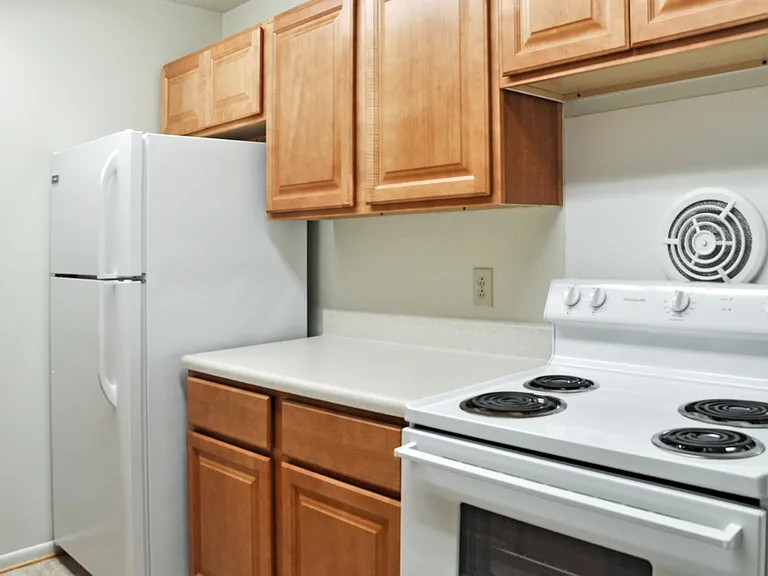 Manor View Apartments — Photo 1