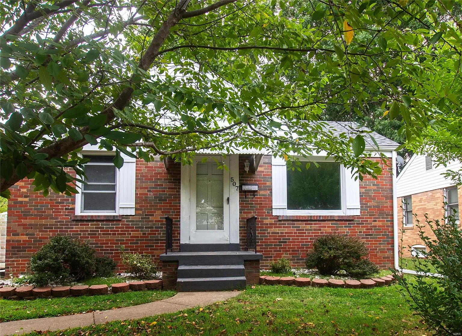 507 Doerr St photo 1