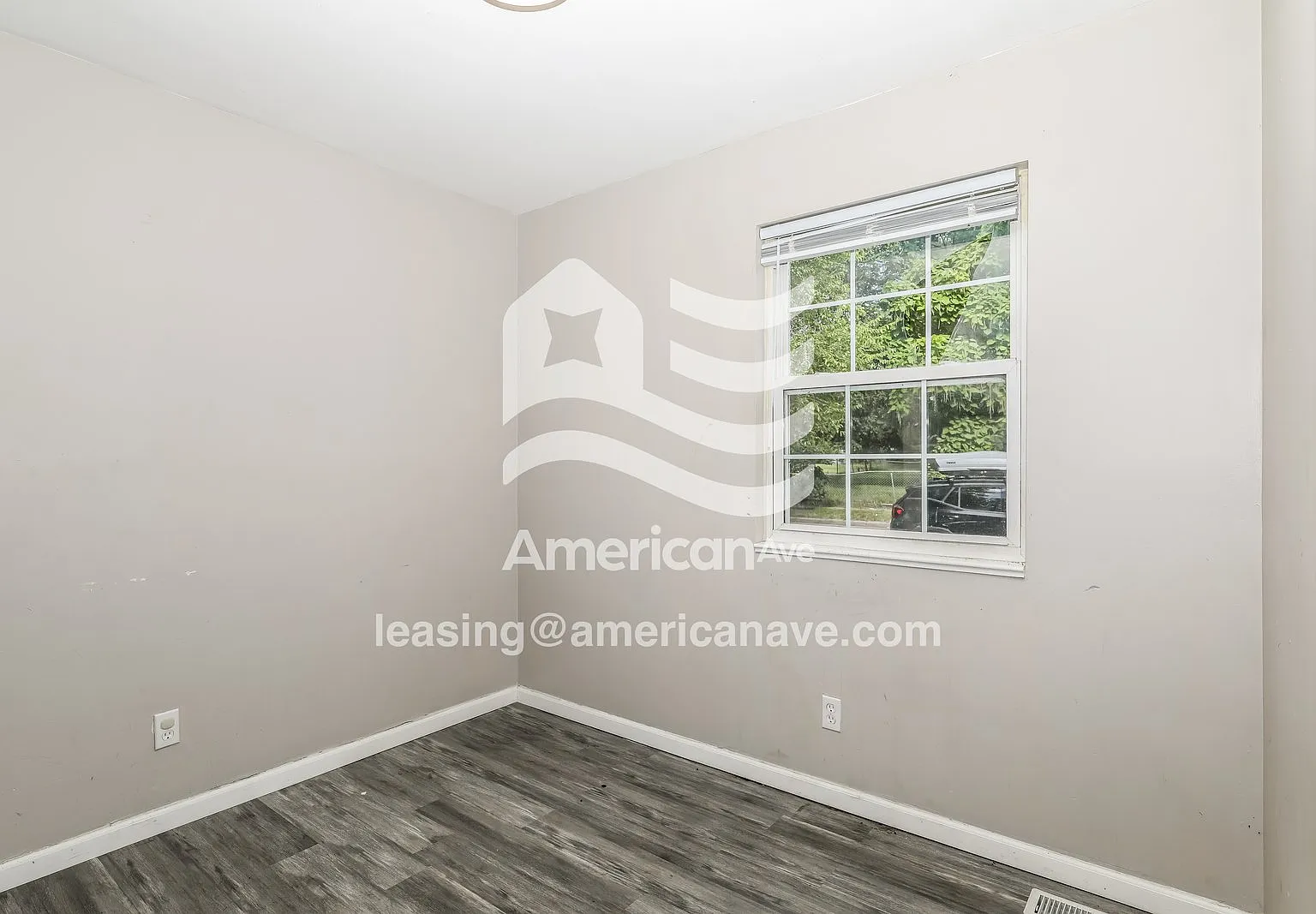 3 bed, 1.0 bath, 936 sqft, $1,060 — Photo 4