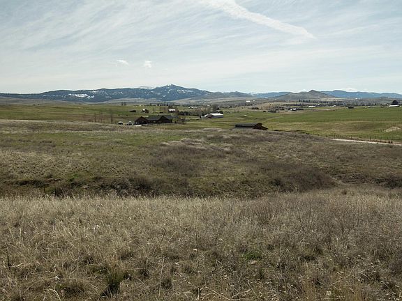 4th image of Nhn Poppy Ln
