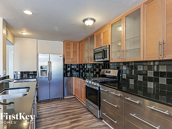 5th image of 11656 N Labyrinth Dr