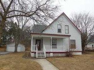 312 W Lyons St, Rio, WI 53960