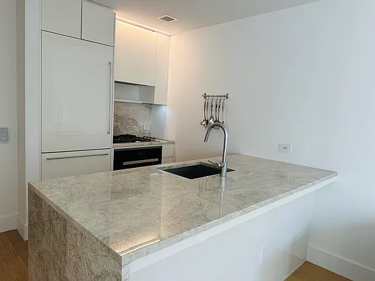 Rented by Oxford Property Group | media 1