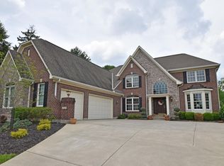 6043 Kenwood Rd, Cincinnati, OH 45243