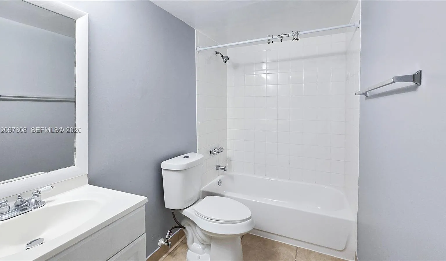 Mirassou Condo — Photo 3
