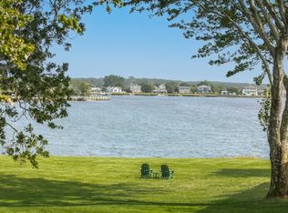 70 Middle Pond Rd UNIT 2, Southampton, NY 11968