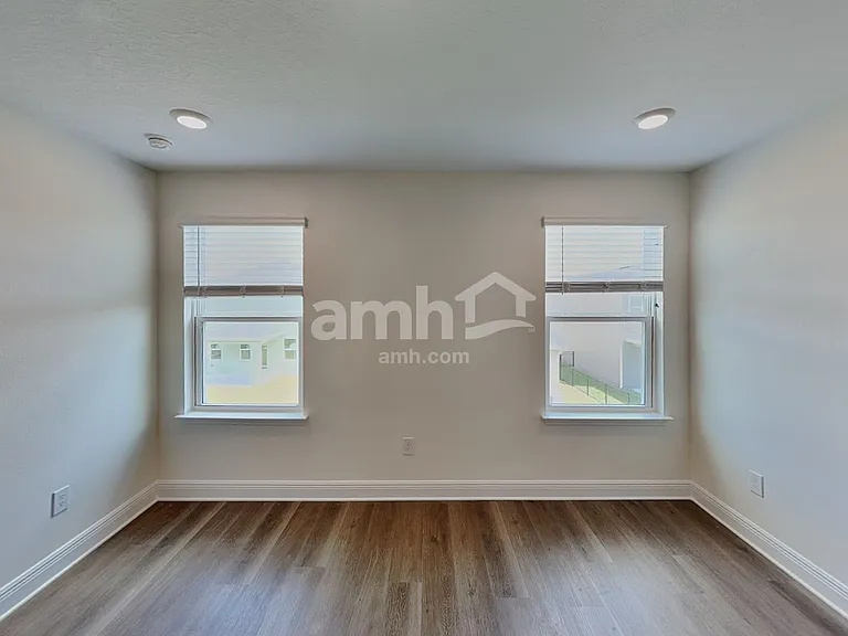 5968 Pinewood Estates Dr — Photo 10